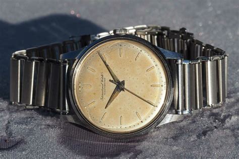 【F】 The IWC 309: Calatrava Looks At A Fraction Of The Price